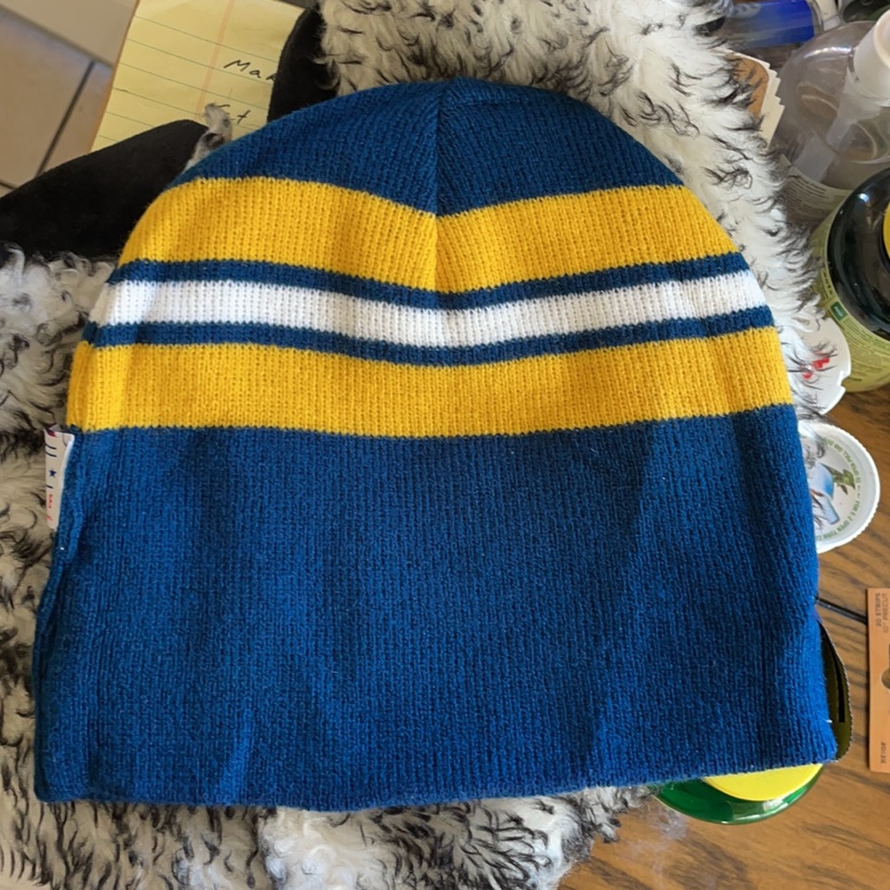 St Louis Cardinals/Blues reversible skull cap - Picture 3 of 5